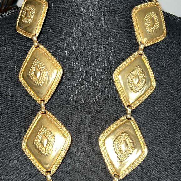 ESCADA Women’s Gilded Gold Tone Ornate Diamond Shaped Heavy Metal Designer Belt main image 8